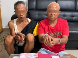 Polsek Mandau Amankan Dua Pria, Delapan Paket Sabu Disita di Air Jamban