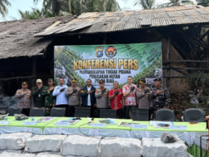 Hendak Diselundup ke Malaysia, Polisi Sita Ratusan Ton Arang di Rupat 
