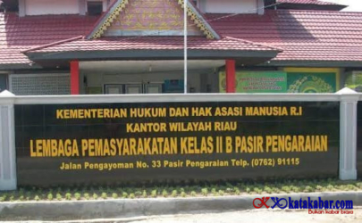 Panjat Dinding Jebol Atap, Napi Lapas Pasirpengaraian Kabur ke Kebun Warga