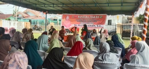 Nurhasanah Lc Sosialiasi Ranperda Penyelenggaraan Kabupaten Layak Anak di Kelurahan Balik Alam